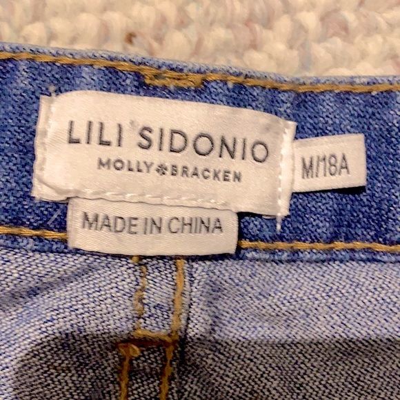 Lili Sidonio Molly Bracken Shorts - Picture 3 of 3